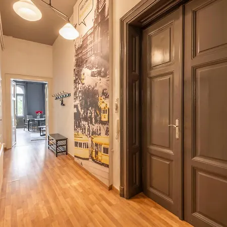 Cozy & Nostalgic Budapest Style Apartment In The Center Zewnętrze zdjęcie