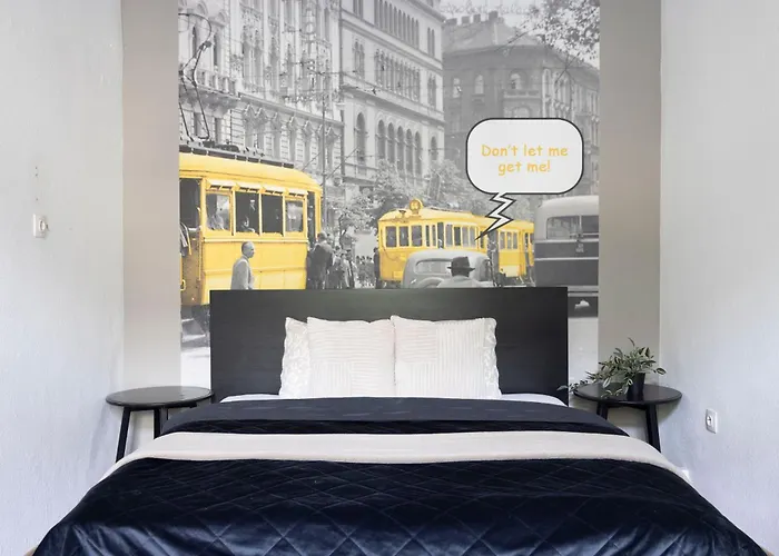 Cozy & Nostalgic Budapest Style Apartment In The Center
